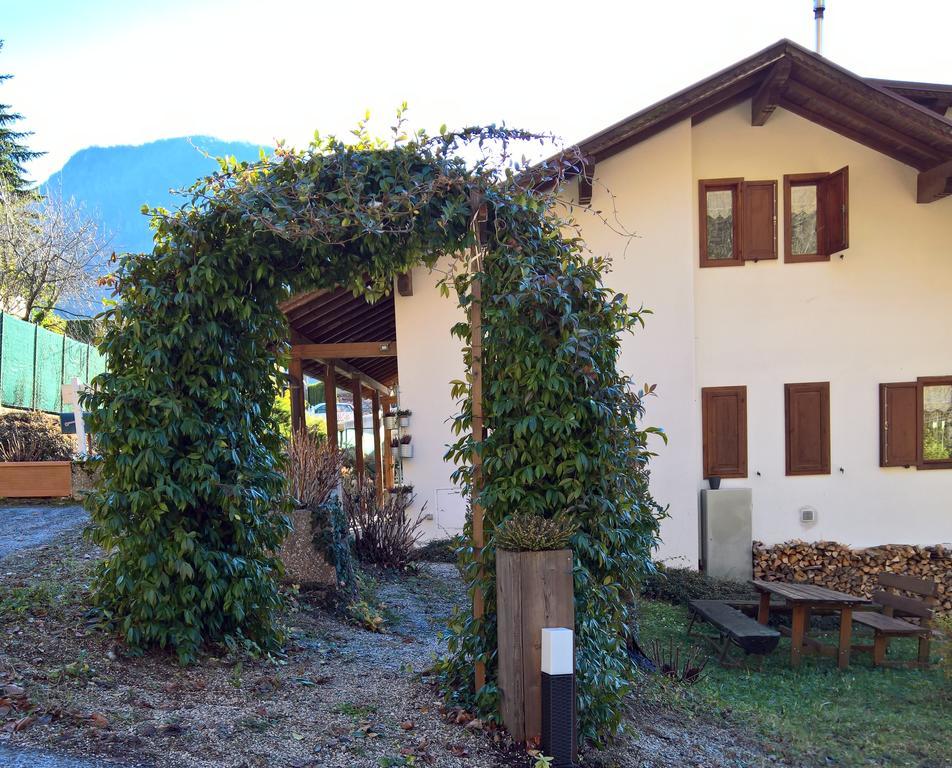 B&B White Rose Civezzano Buitenkant foto